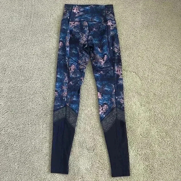 Lululemon Mid Rise If You’re Lucky Leggings Size 4 - Picture 4 of 6